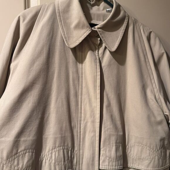 Towne By London Fog Khaki Trench Coat Size 8 Woman's - Picture 2 of 7